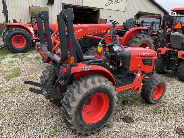 Kubota B2620HSD Компактни трактори