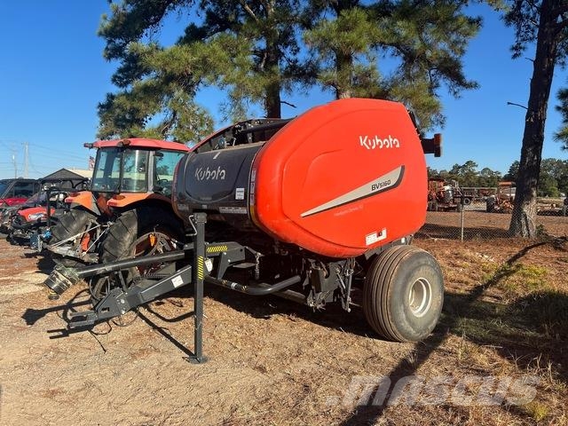 Kubota BV5160RN Rundballenpressen