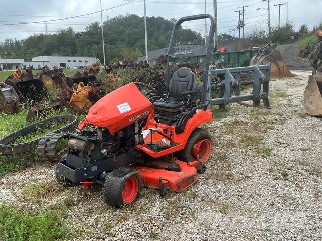 Kubota BX2370T60-1 Compact tractors