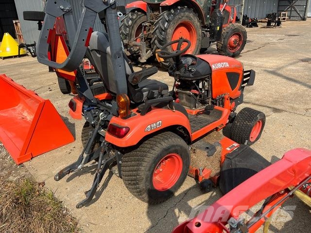 Kubota BX2380TV60 コンパクトトラクター