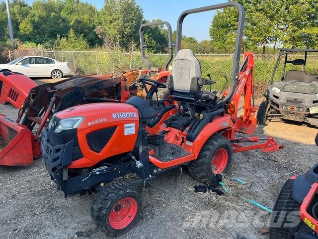Kubota BX23SLB-R جرارات مدمجة