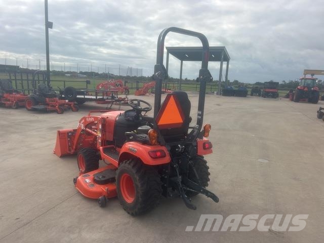 Kubota BX2680V-1 Tractores compactos