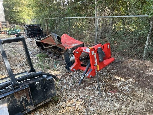 Kubota DM2032 제초기