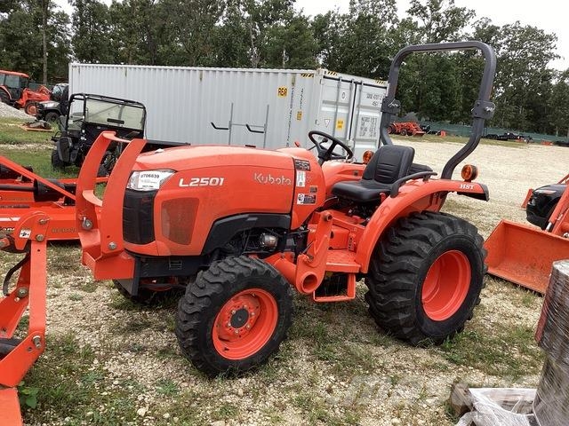 Kubota L2501HST Compact tractors