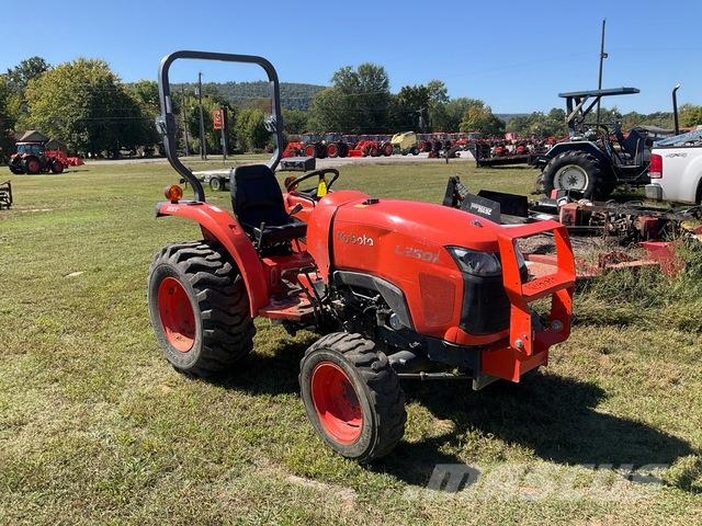 Kubota L2501HST Manji traktori