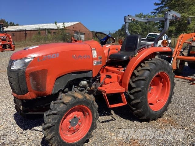 Kubota L2501HST Manji traktori