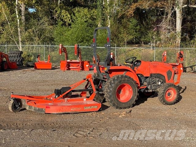 Kubota L2502HST コンパクトトラクター