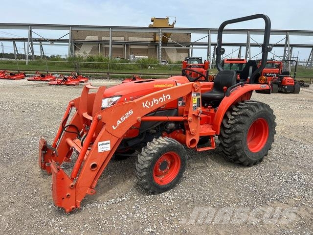 Kubota L3301D 소형 트랙터