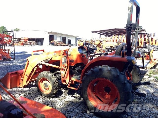 Kubota L3902HST-50 コンパクトトラクター