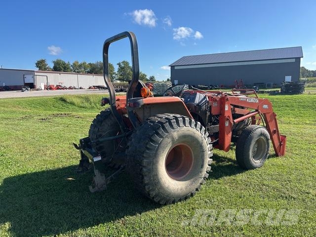 Kubota L4200GST جرارات مدمجة