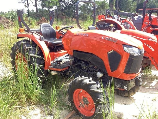 Kubota L4802HST جرارات مدمجة