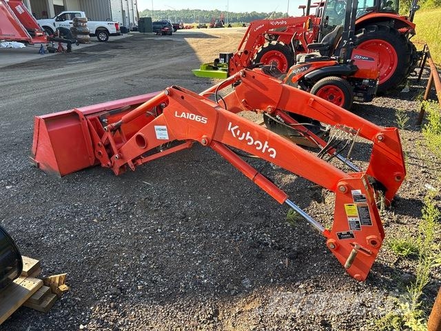 Kubota LA1065A Muu