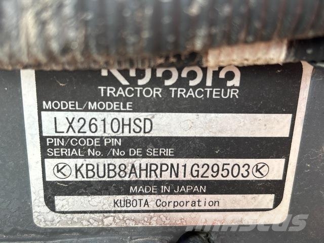 Kubota LX2610HSD 小型拖拉机