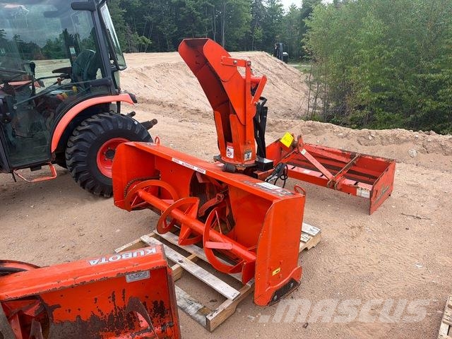 Kubota LX2980 掃雪機
