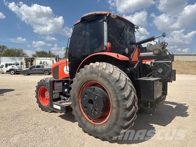 Kubota M-611 Компактни трактори