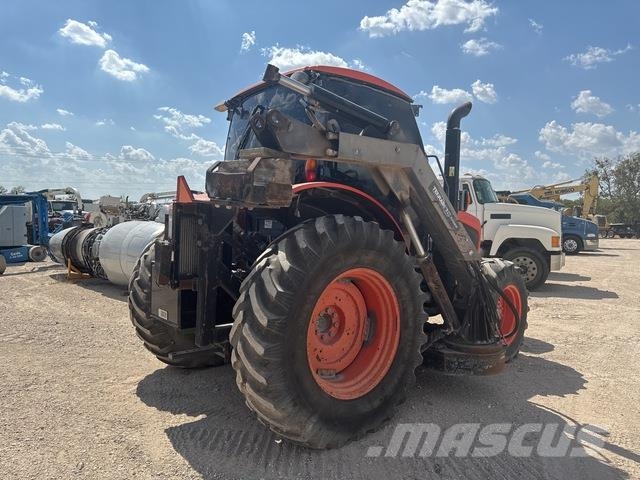Kubota M-611 Компактни трактори
