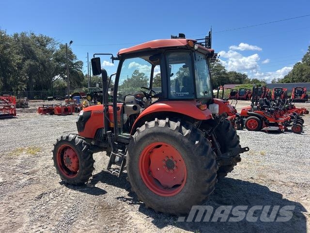 Kubota M6060HDC Компактни трактори