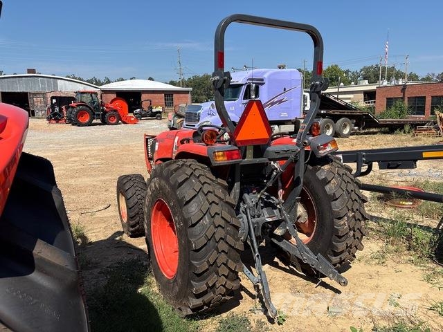 Kubota MX5400HST جرارات مدمجة