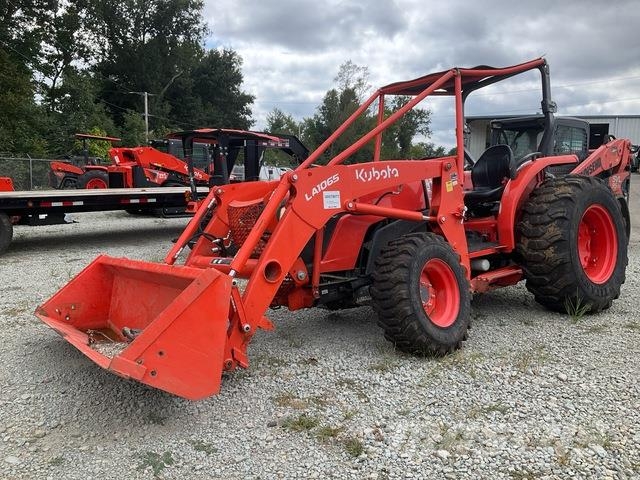Kubota MX6000HST Compact tractors
