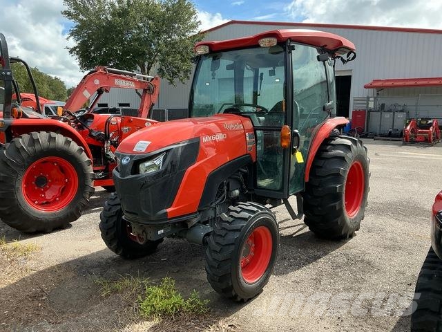 Kubota MX6000HSTC جرارات مدمجة