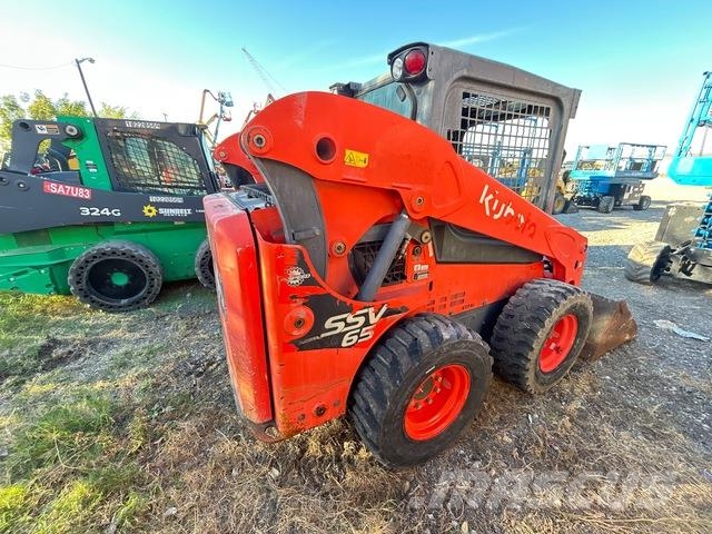 Kubota SSV65 Міні-навантажувачі