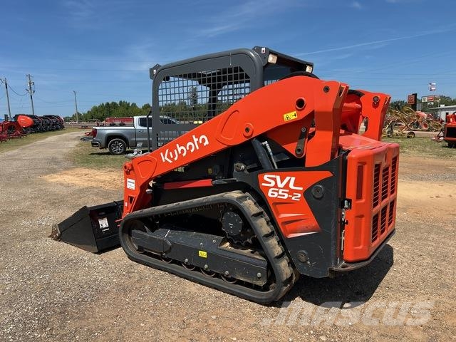 Kubota SVL65-2 滑移轉向裝載機