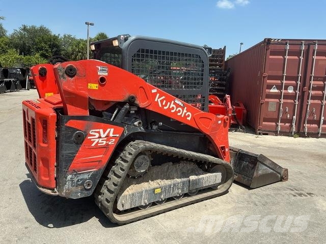 Kubota SVL75-2HFWC Mini Pale Gommate