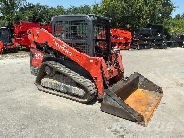Kubota SVL75-2HFWC Mini Pale Gommate