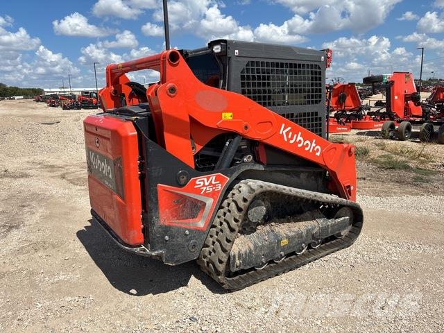 Kubota SVL75-3HFWVC スキッドステアローダー