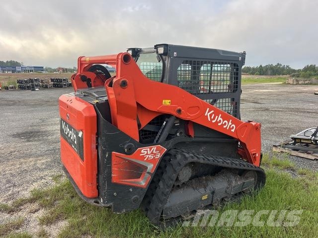 Kubota SVL75-3HFWVC 滑移轉向裝載機