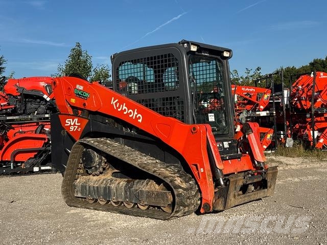 Kubota SVL97-2HFCC スキッドステアローダー