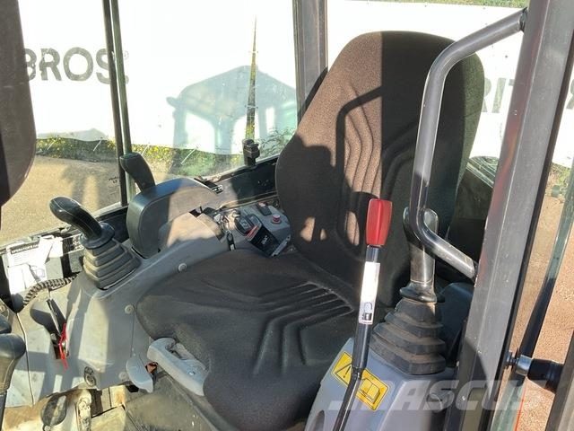 Kubota U27-4 Mini bageri < 7t
