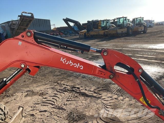 Kubota U27-4 Mini bageri < 7t