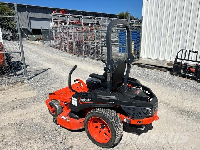Kubota Z242KW-48 Строительная техника - Другие