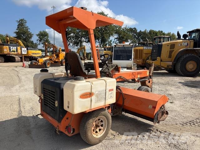 Lay-Mor SM300 İç mekan süpürme makineleri