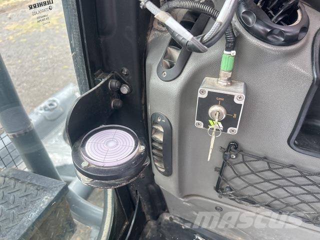 Liebherr 950T Vikšriniai ekskavatoriai