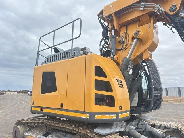 Liebherr 950T Vikšriniai ekskavatoriai