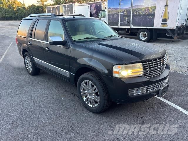 Lincoln Navigator Automobili