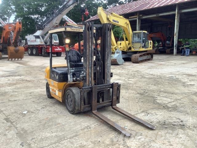 LiuGong CPCD30 Iné