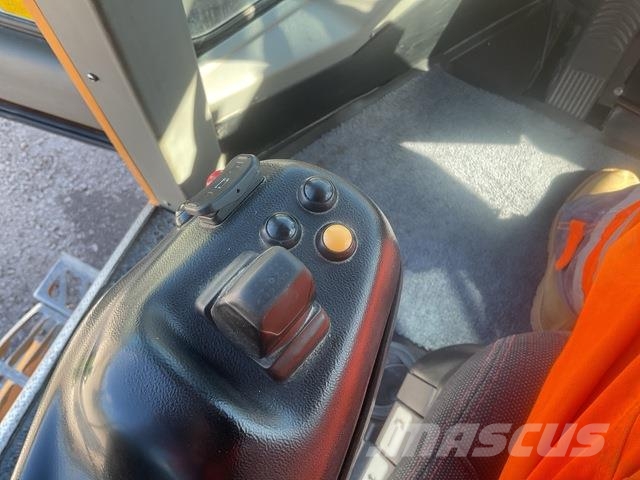 Ljungby L30 Chargeuse sur pneus