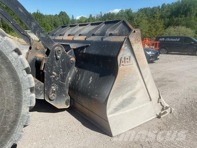 Ljungby L30 Chargeuse sur pneus