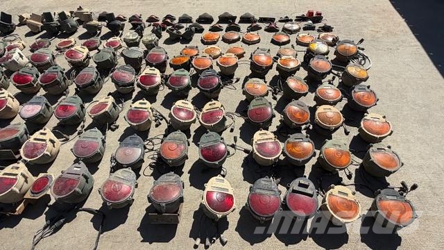  Lot of Military Vehicle Lights Бортовые фургоны