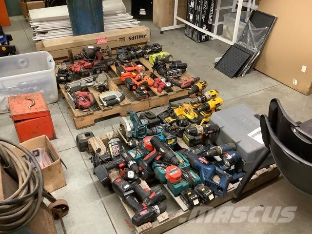Lot of Power Tools Boxes & Storage Bins 건설 장비 - 기타