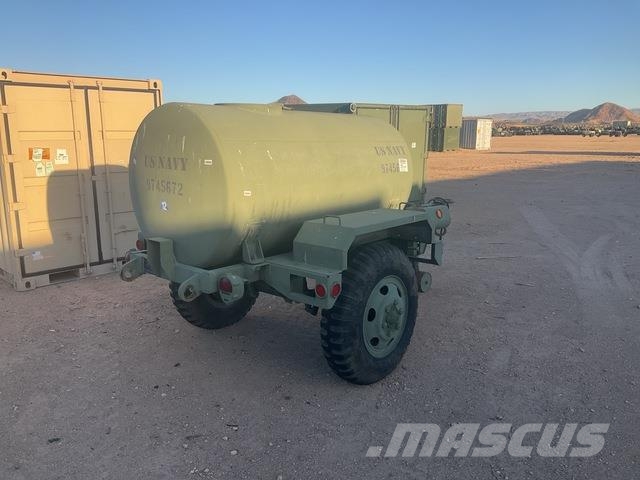  M149A2 Water Tank Trailer Низькорамні причепи