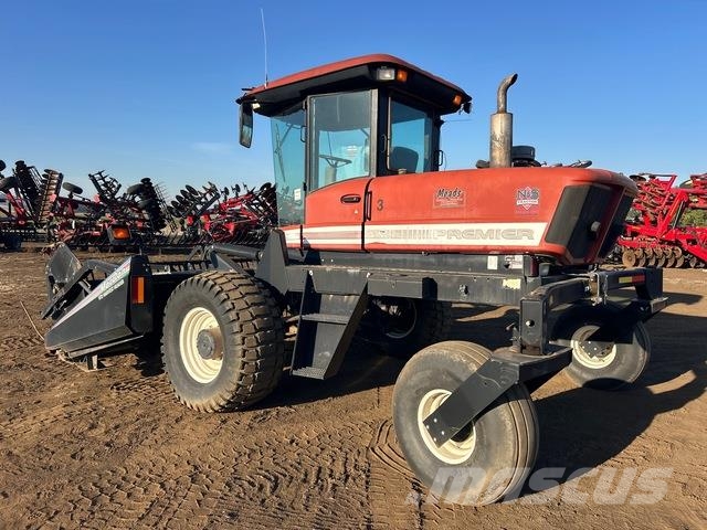 MacDon 2952 Schwader