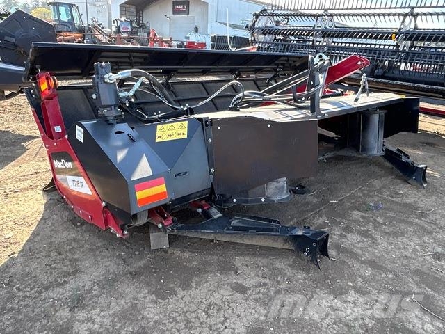 MacDon R216 GS معدات البناء - غير ذلك