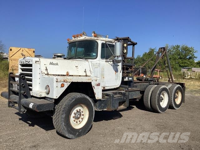Mack  Автомобильные краны
