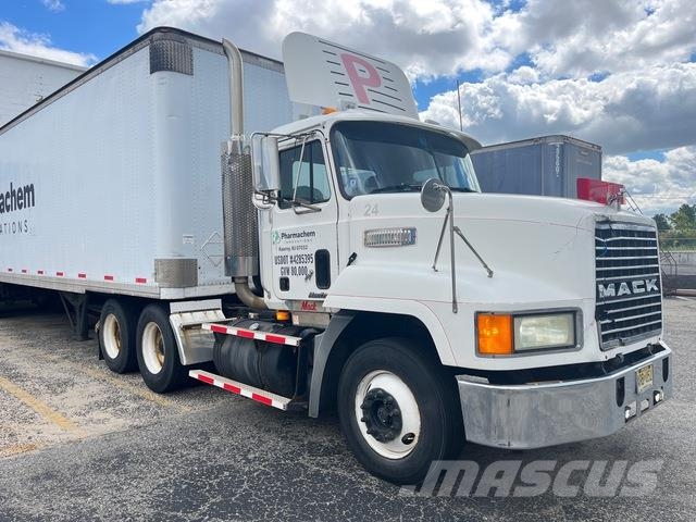 Mack CH613 Vilcēji