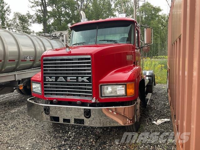 Mack CH613 회수 차량