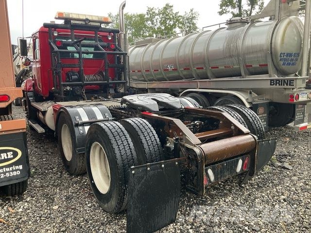 Mack CH613 회수 차량